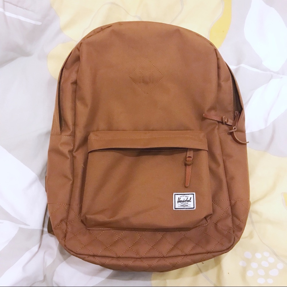 HERSCHEL ⚡️ Caramel Quilted Backpack